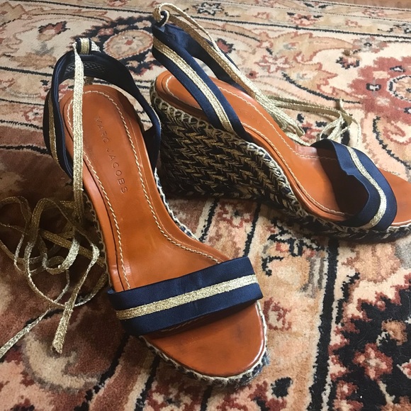 Marc Jacobs Navy and Gold Wedges, Size 38 Beautiful!! - Picture 1 of 6
